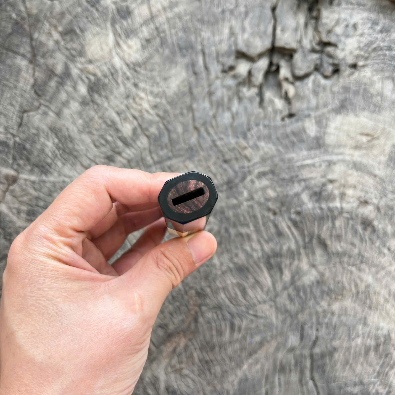 I- 4 Two tone Rosewood Wa handle, black horn ferrule - 135mm