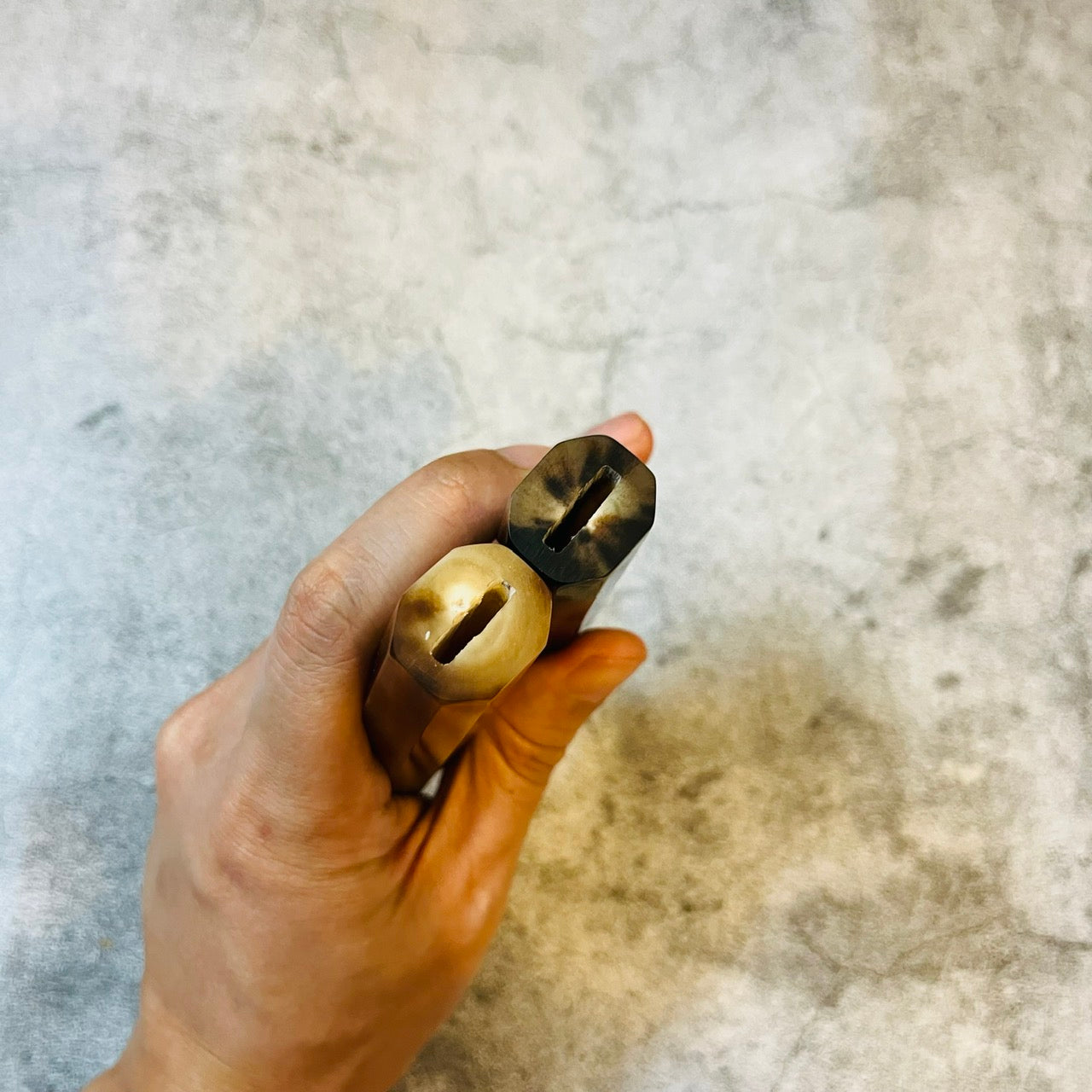 Full horn Mono Marble/white horn Wa handle