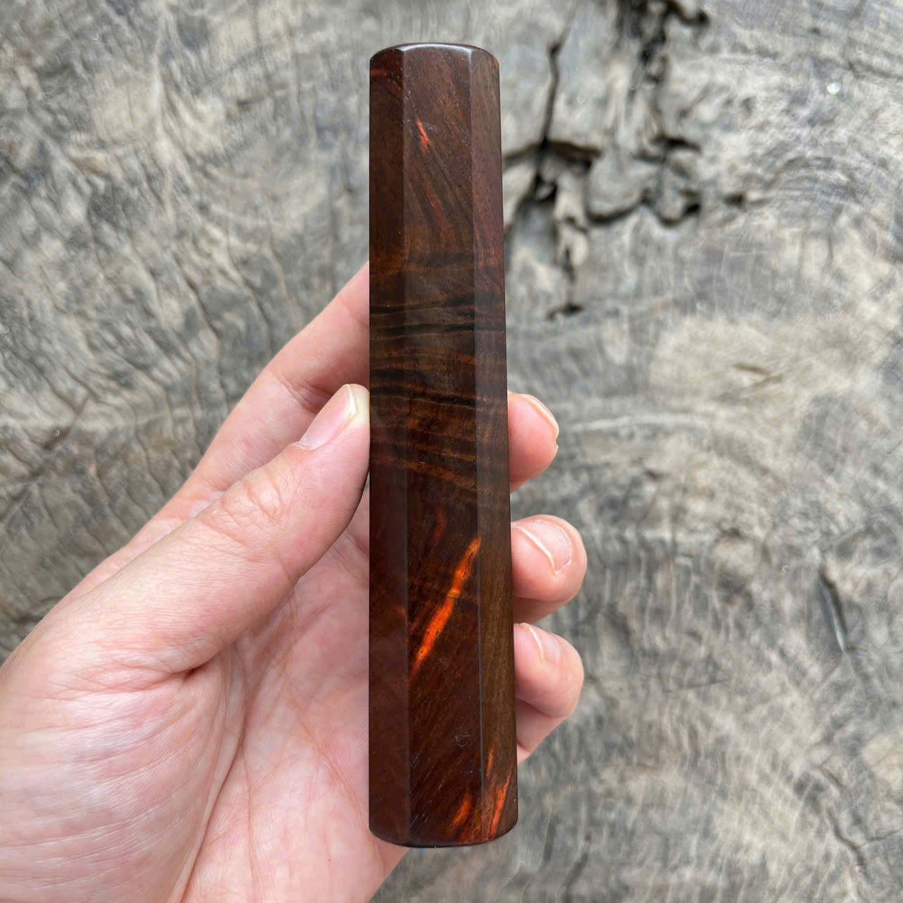 I- Rare Curly dark red Siam Rosewood, Mono, 135 mm