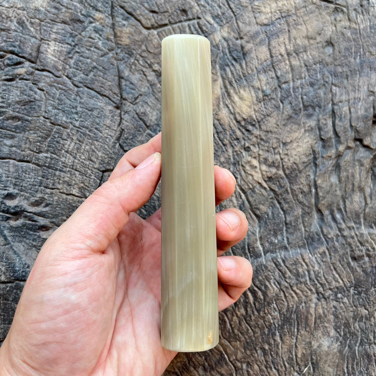 I- 8 Big pure white horn Wa handle -145mm
