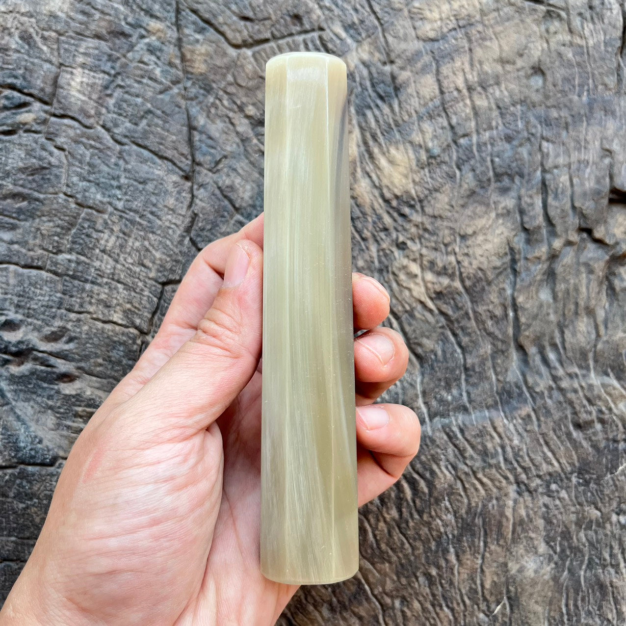 I- 8 Big pure white horn Wa handle -145mm