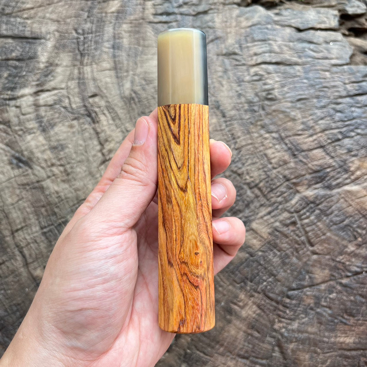 I- 11 Eye Huanghuali wood wa handle with blue hand drawing line- 140mm