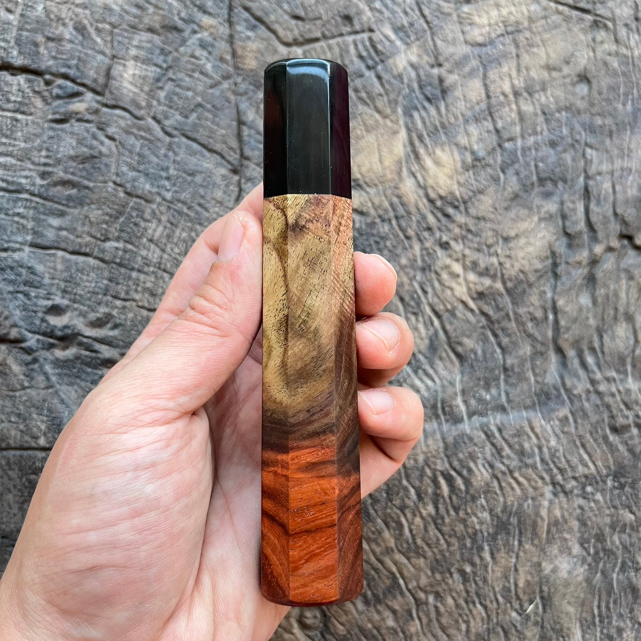 I- Curly multi color Siam Rosewood with black horn ferrule - 140mm