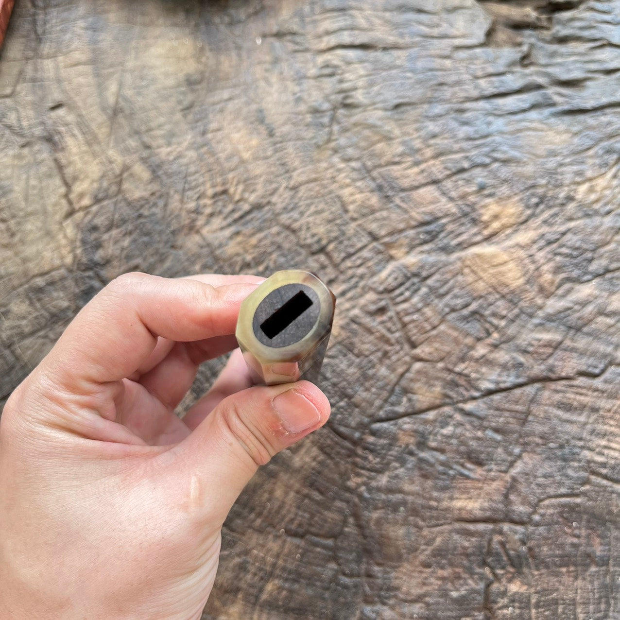 I- Dark Curly Rosewood Wa handle with marble horn 145mm