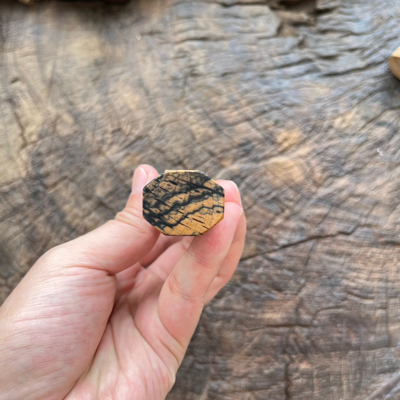 I- Black white ebony Wa handle with white horn ferrule - 145mm