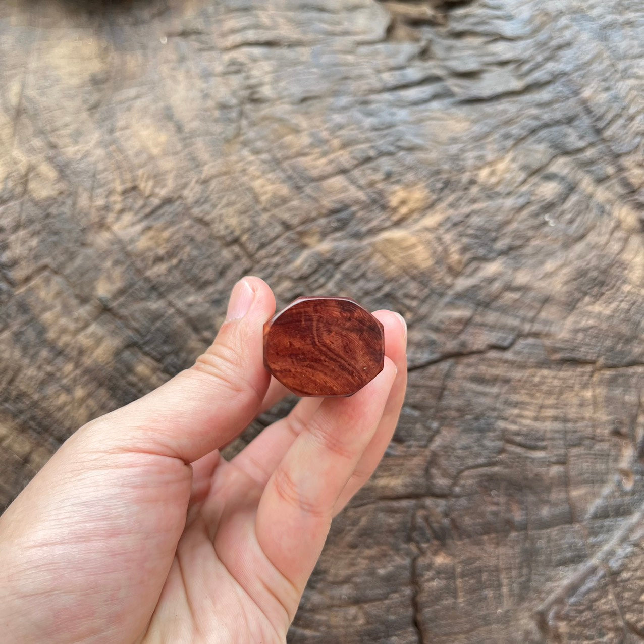 I- 4 Burl Rosewood Wa handle with marble horn - 140mm