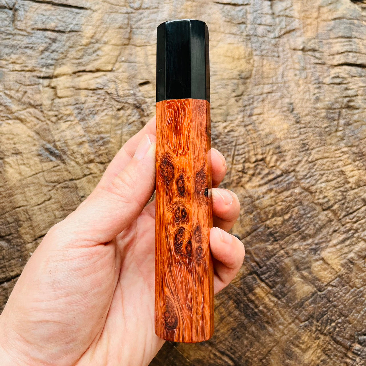 I- Dog Paw Rosewood Wa handle with black horn ferrule - 145mm
