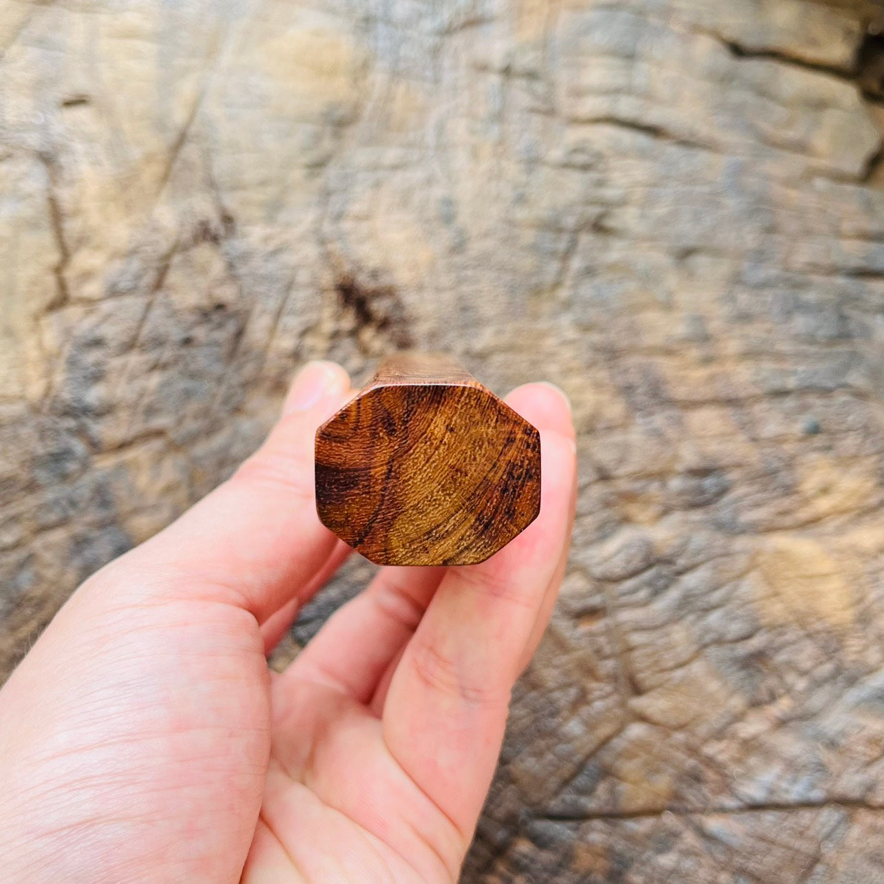 I- Huanghuali wood wa handle with marble horn ferrule - 145mm