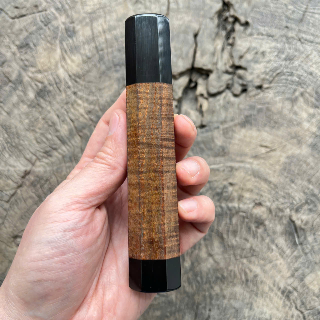 I - Gidgee wood Wa handle, black horn ferrule, end cap - 140mm