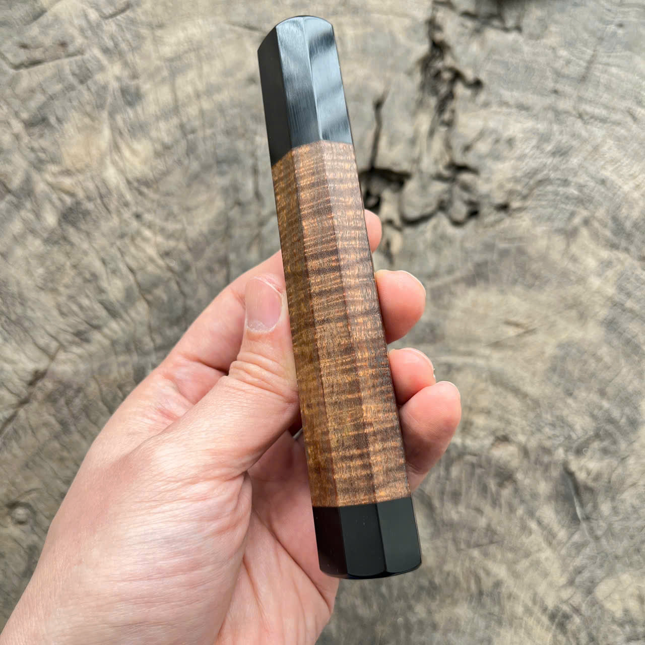 I - Gidgee wood Wa handle, black horn ferrule, end cap - 140mm