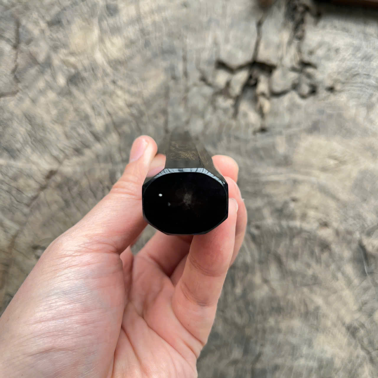 I-5 Grained Ebony Wa handle, Black horn ferrule and end cap - 135mm