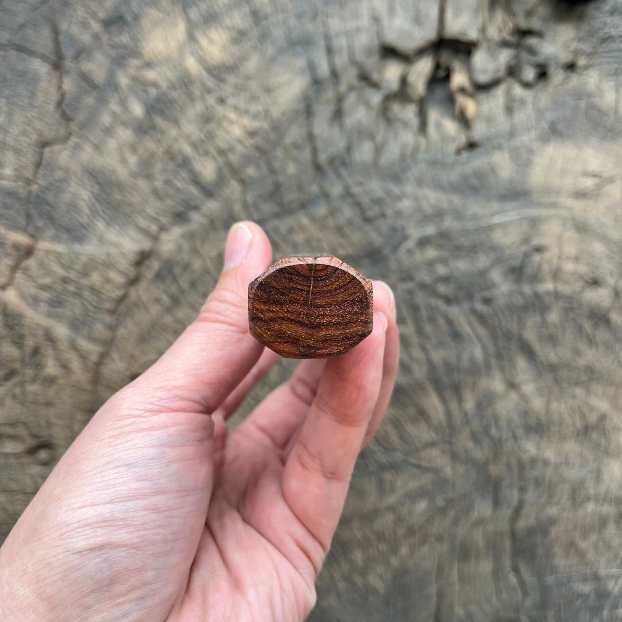 I- 8 Huanghuali wood Wa handle, Mono - 135mm