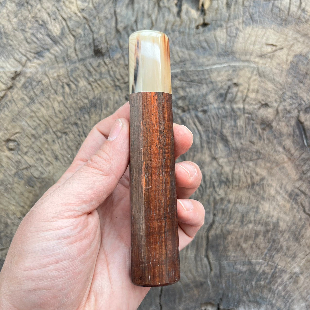 I-Curly Siam Rosewood Wa handle with marble ferrule - 135mm