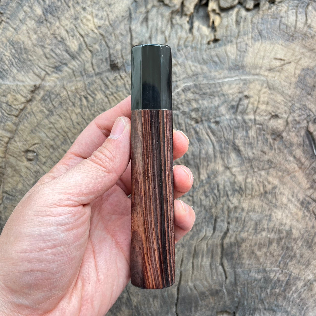 I- 3 Cross grain Ebony Wa handle with black horn ferrule - 135mm