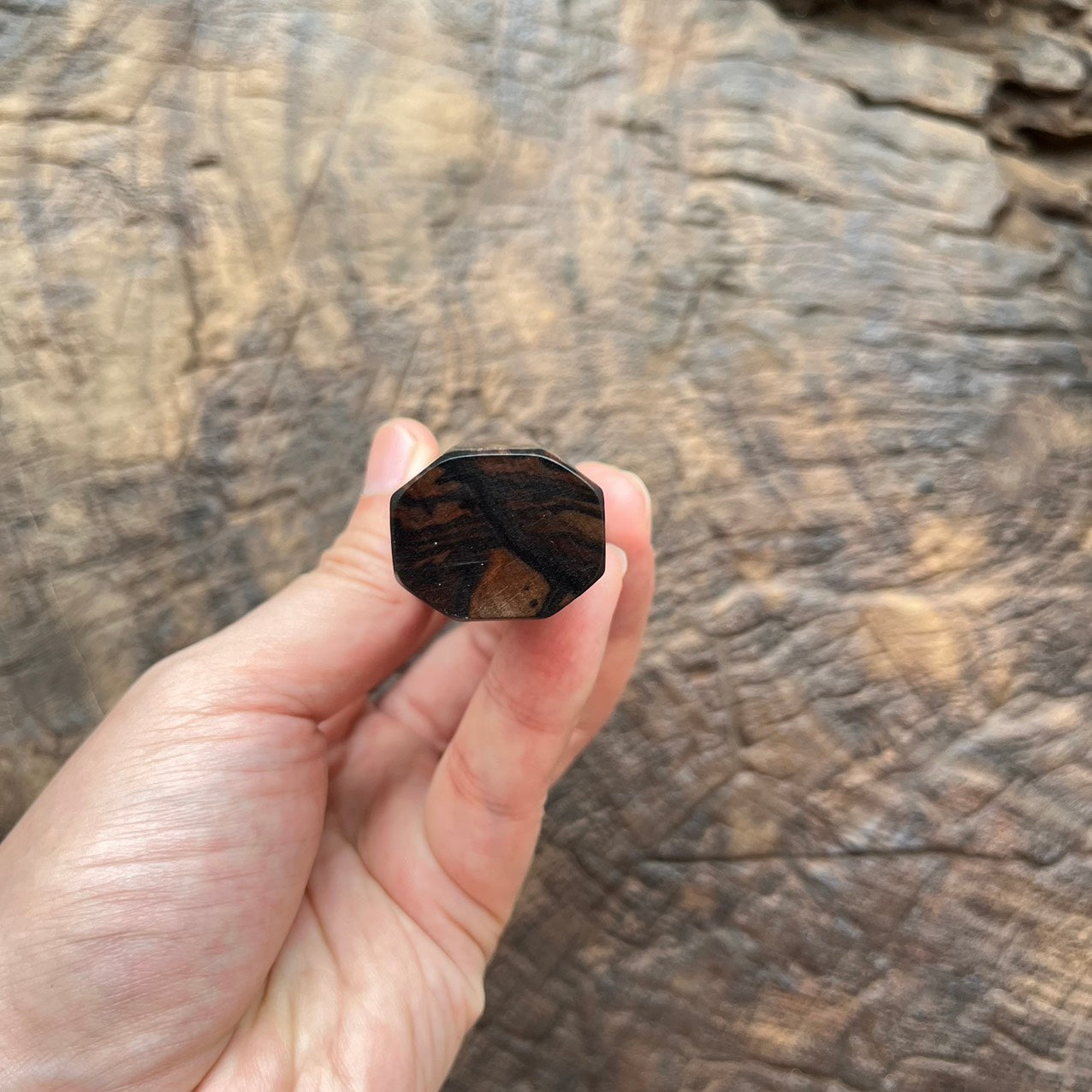 I- Madagascar ebony Wa handle with marble horn ferrule - 135mm