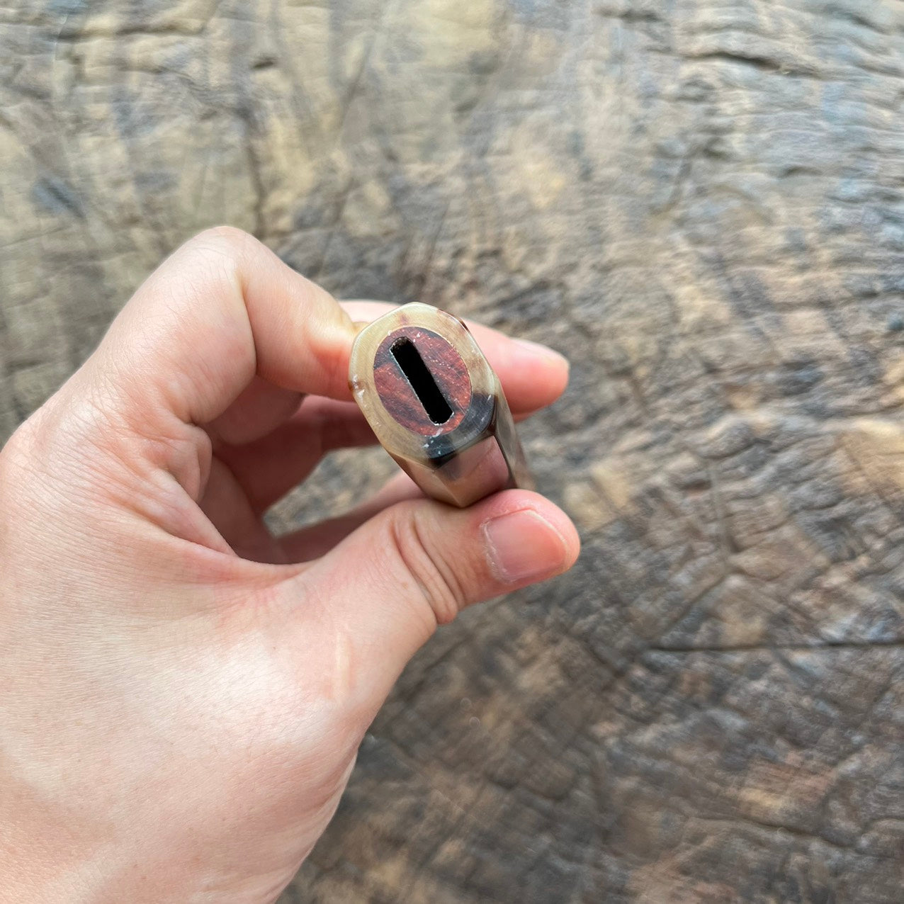 I- 4 Curly Burl Rosewood Wa handle with marble horn - 140mm