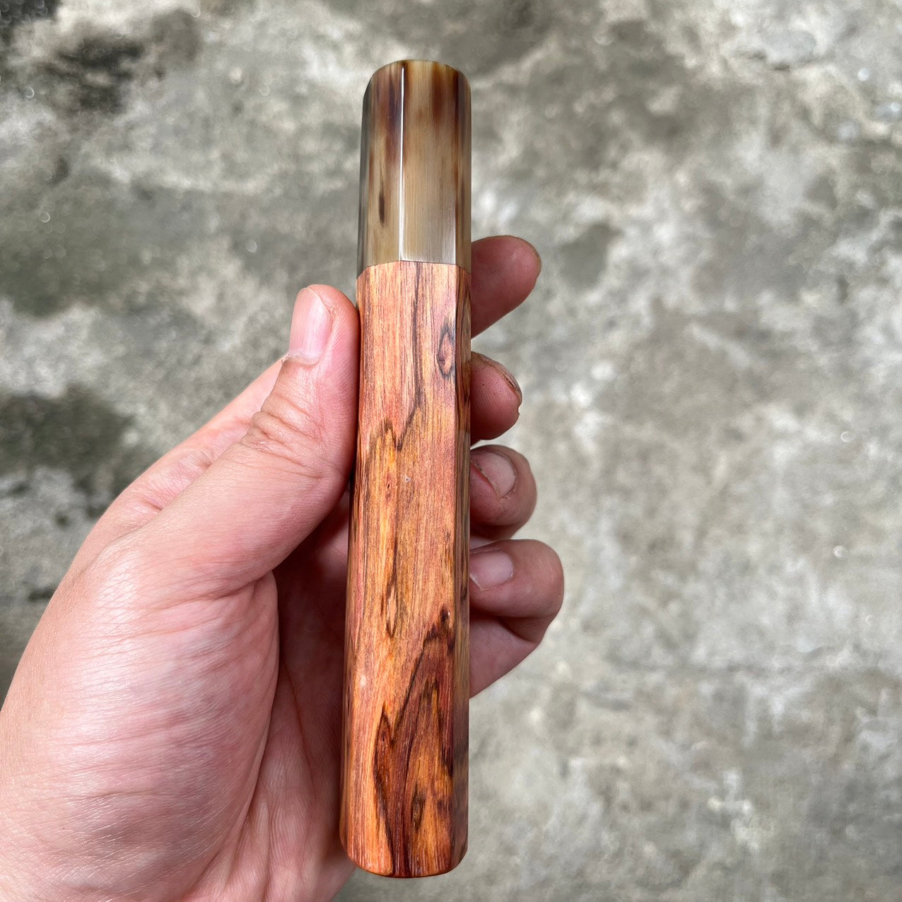 I- 8 Huanghuali wa handle with marble horn - 140mm