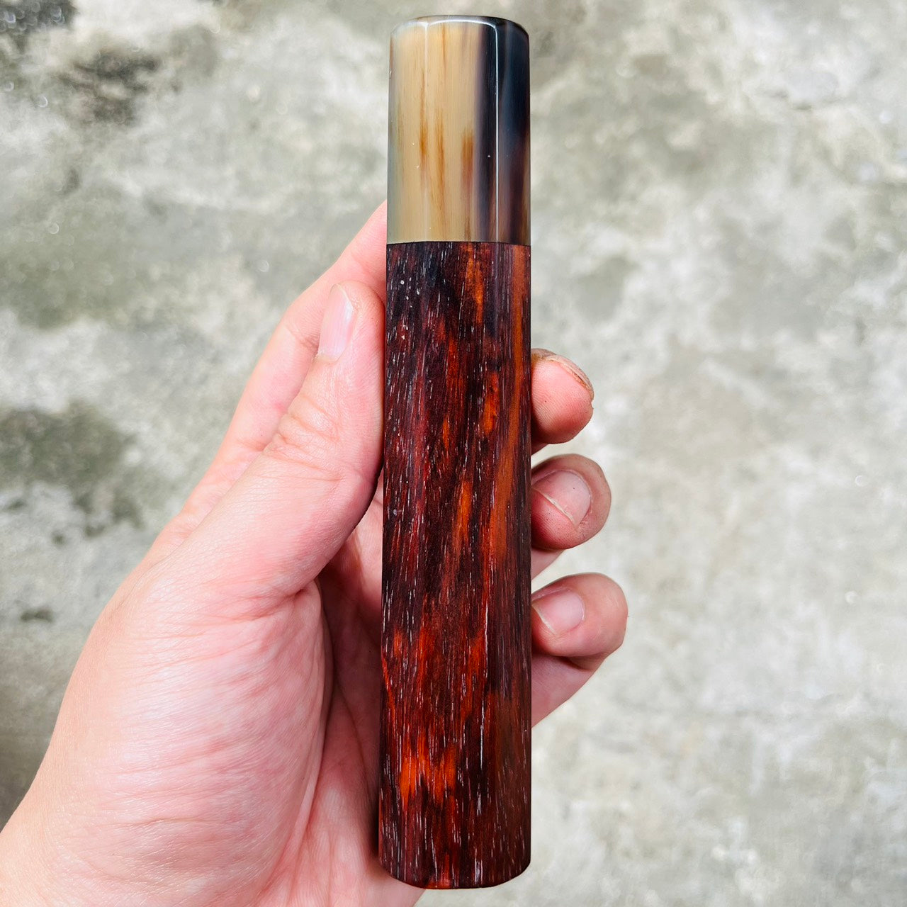 I- 12 Red Siamese Rosewood Wa handle with white horn ferrule 145mm