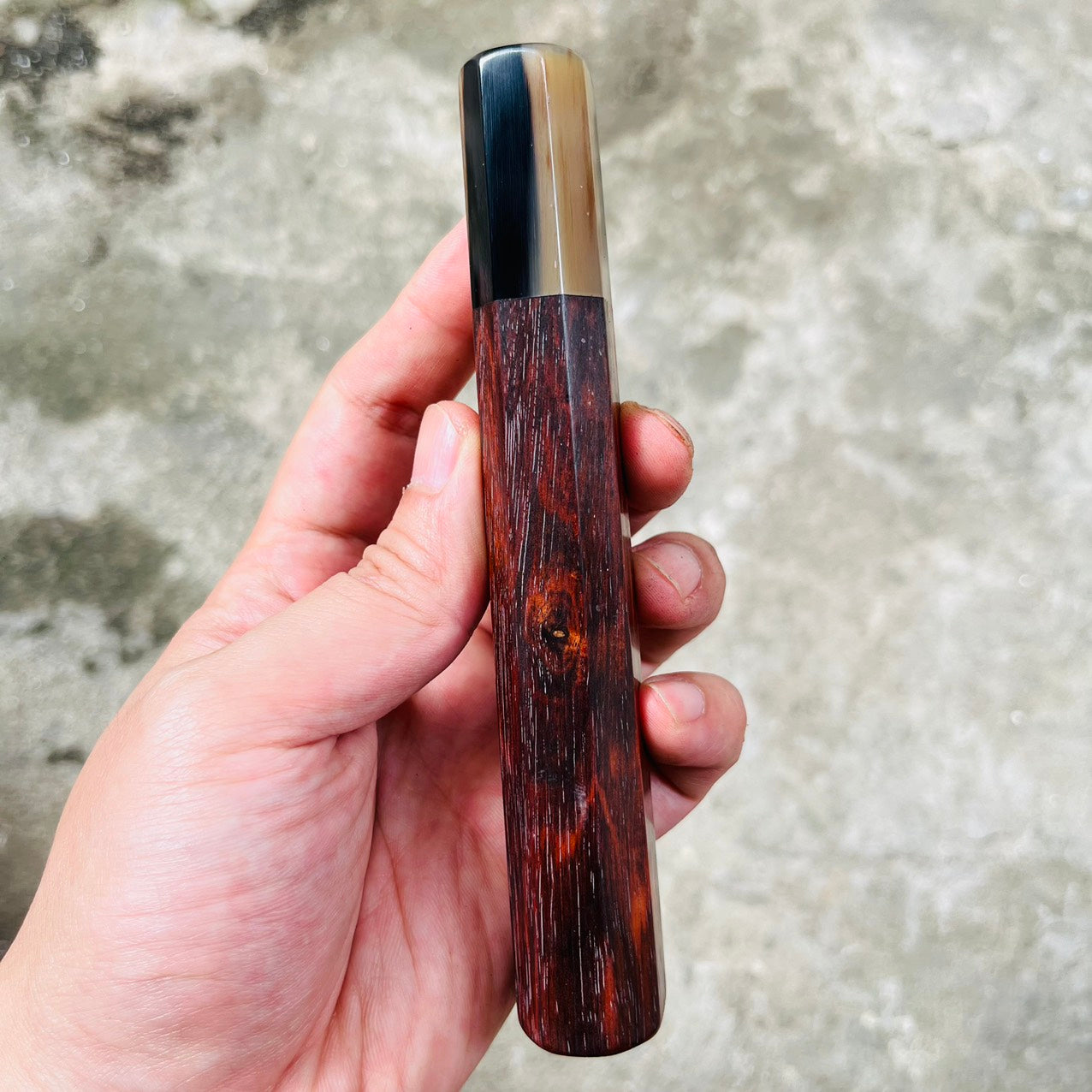 I- 12 Red Siamese Rosewood Wa handle with white horn ferrule 145mm