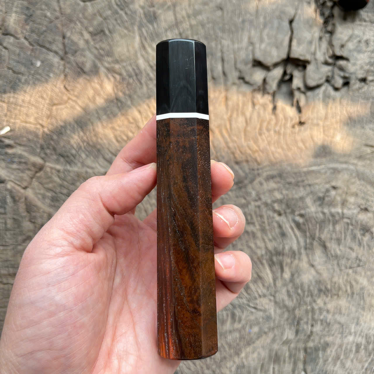 I -5 Siamese Rosewood Wa handle, black horn ferrule, white spacer- 140mm