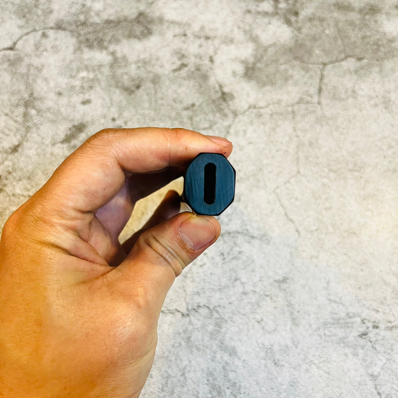 Mono Mun Ebony Wa handle