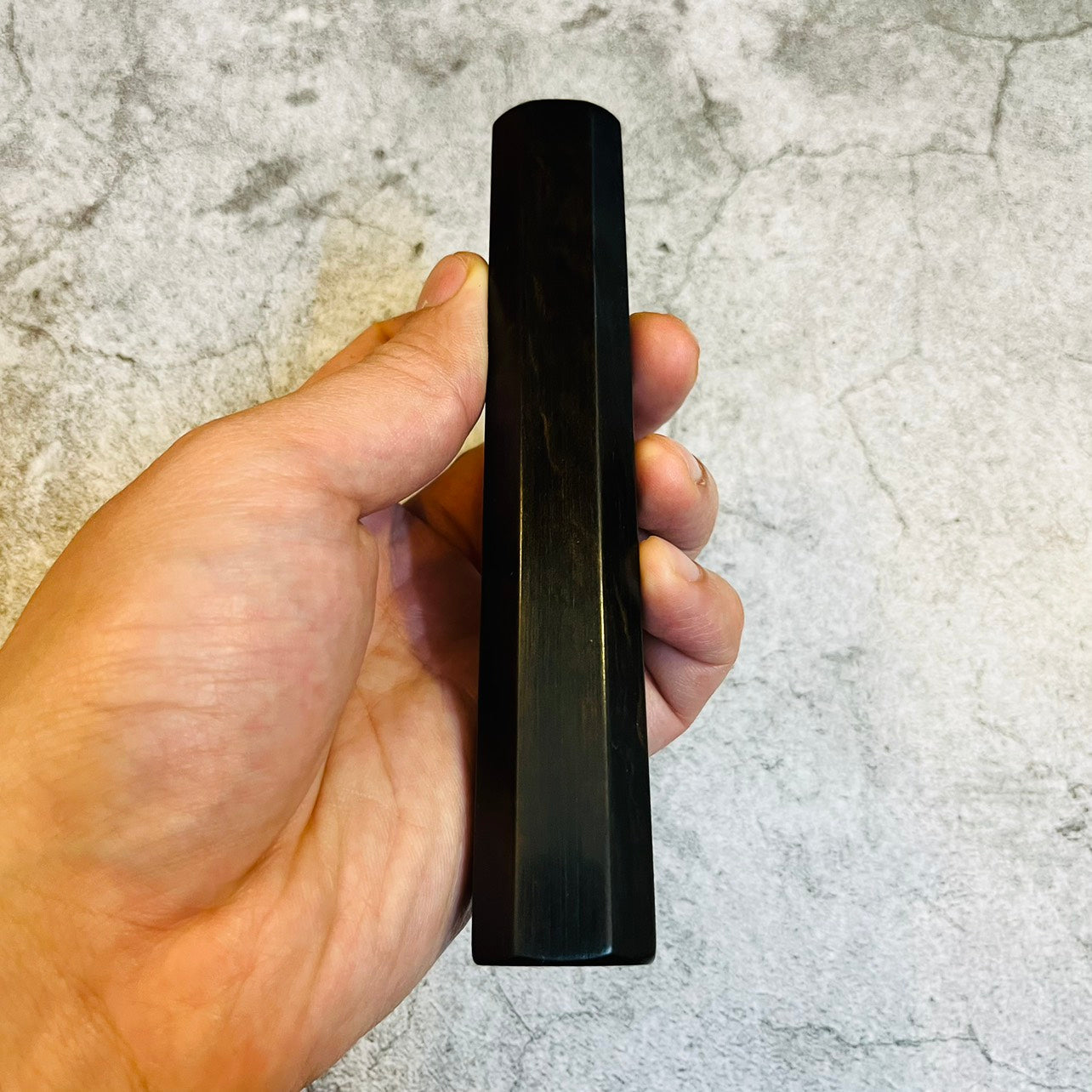 Mono Mun Ebony Wa handle
