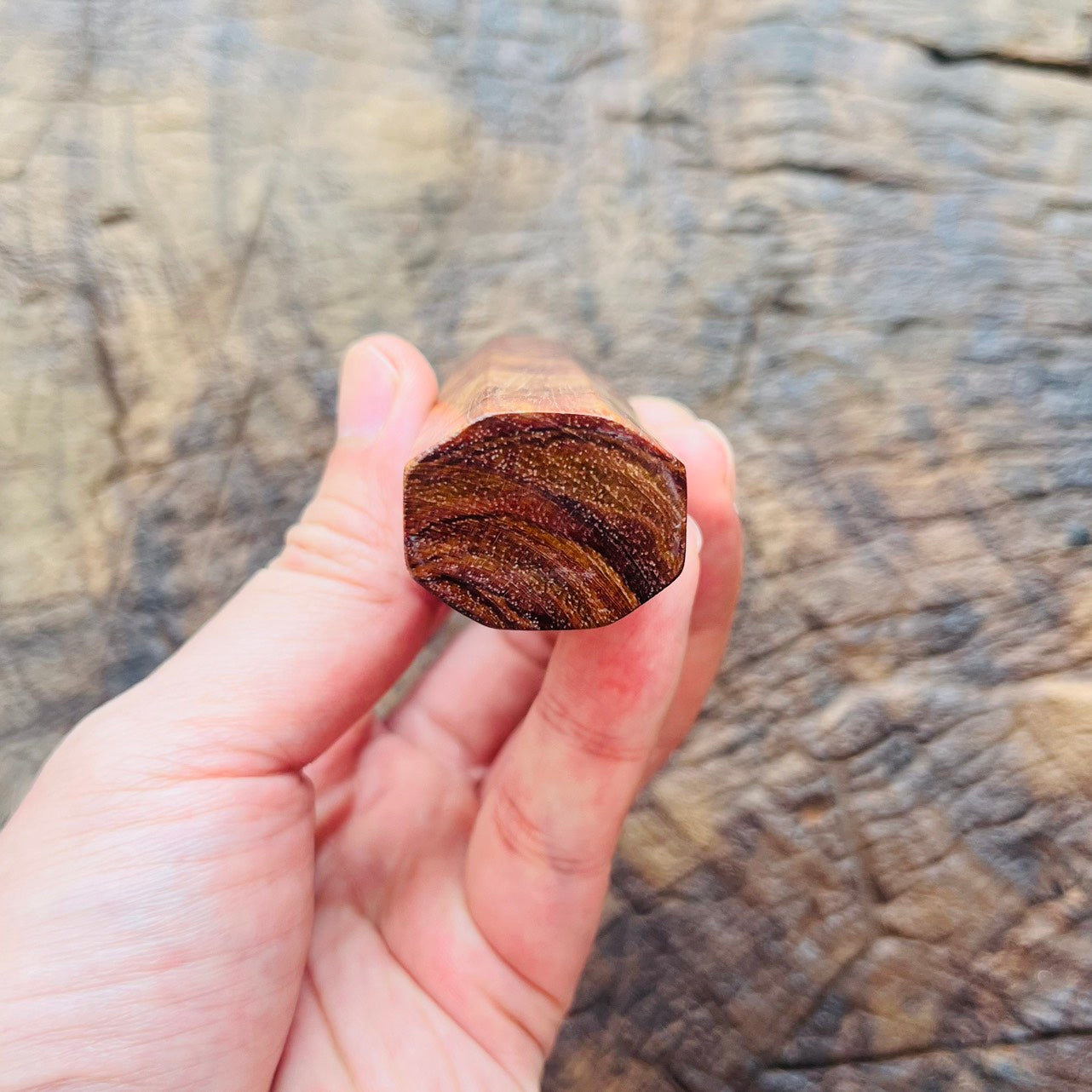 I- Huanghuali wood wa handle with marble horn ferrule - 140mm