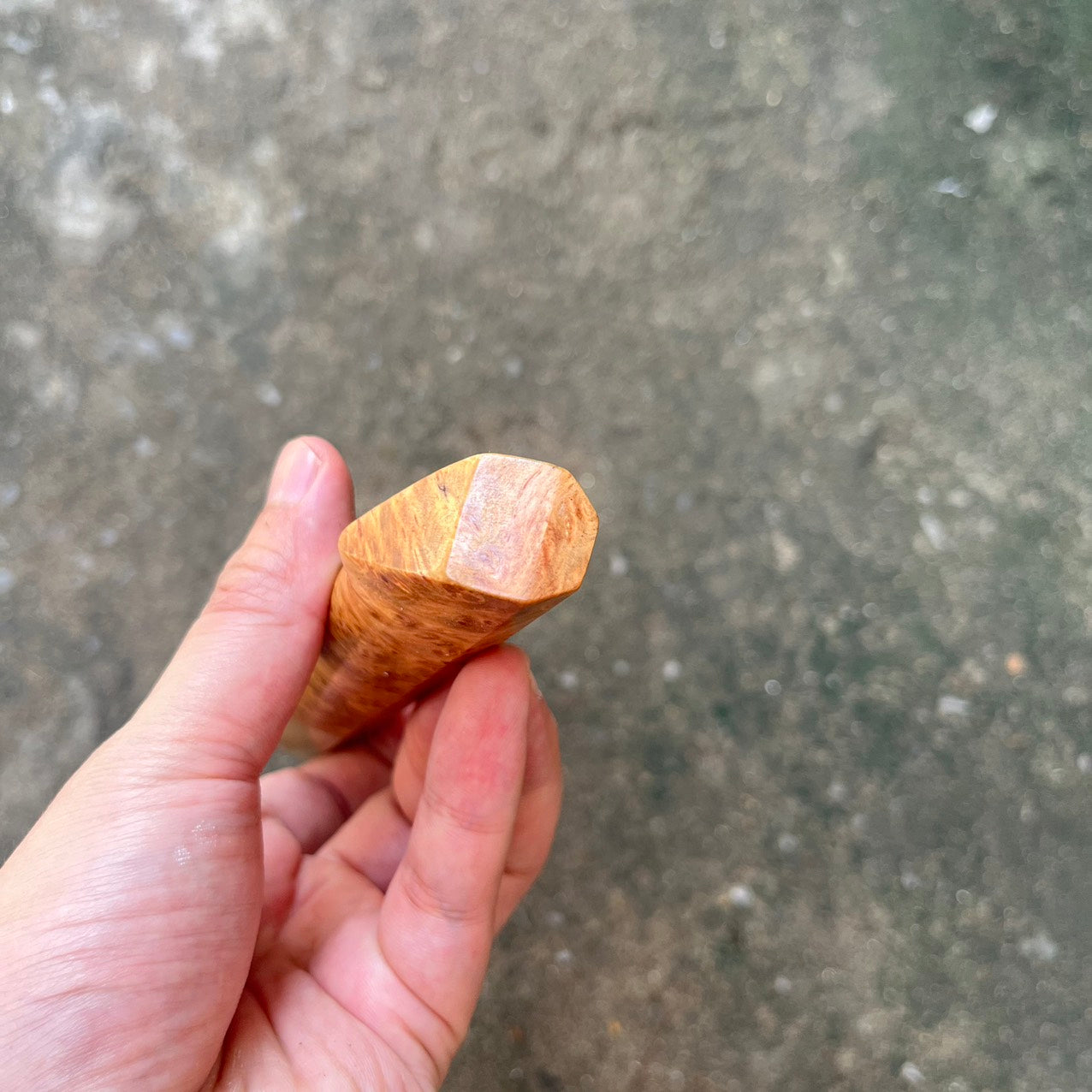 I- Western Rokkaku Hanmaru Dragon Burl handle with cream horn ferrule - 145mm