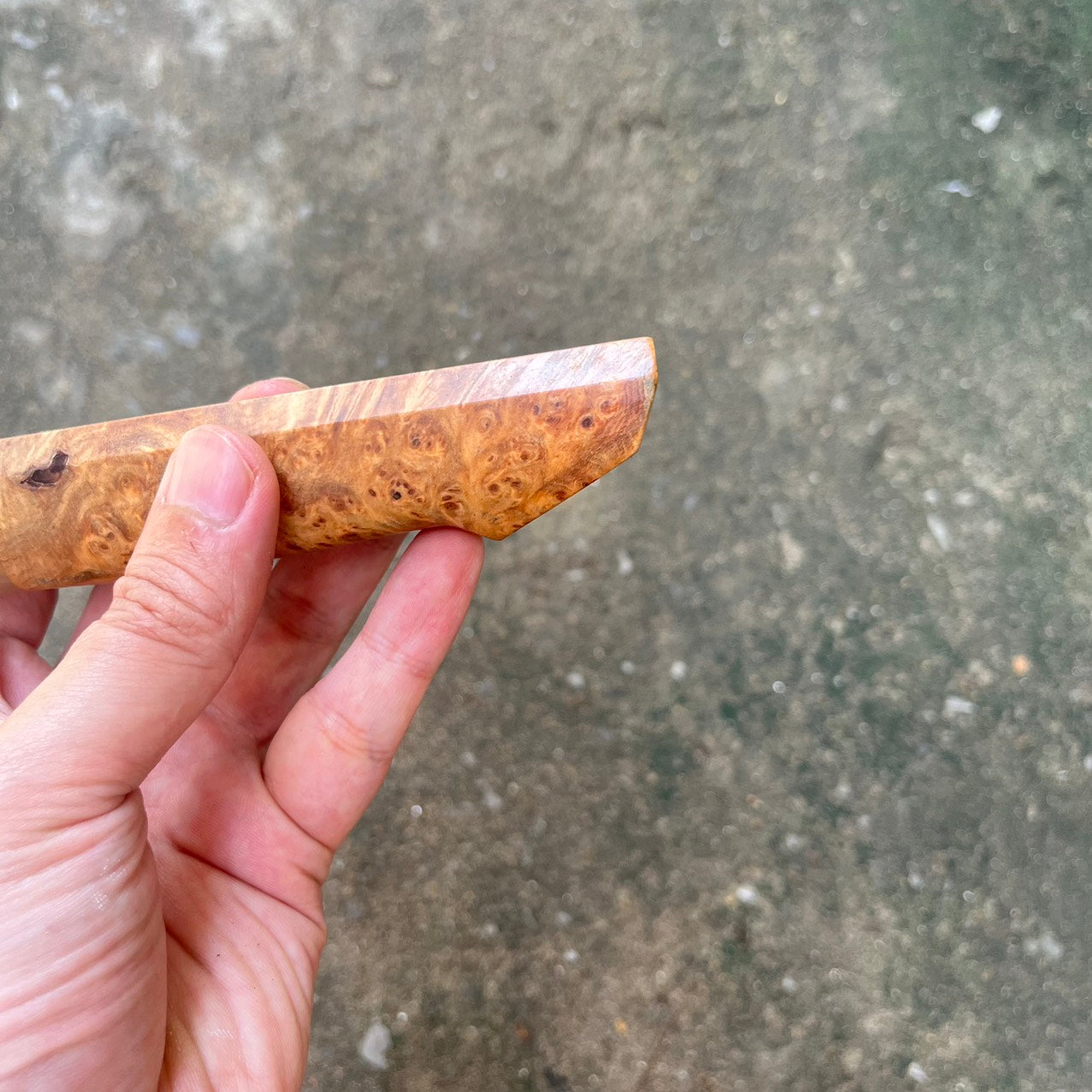 I- Western Rokkaku Hanmaru Dragon Burl handle with cream horn ferrule - 145mm