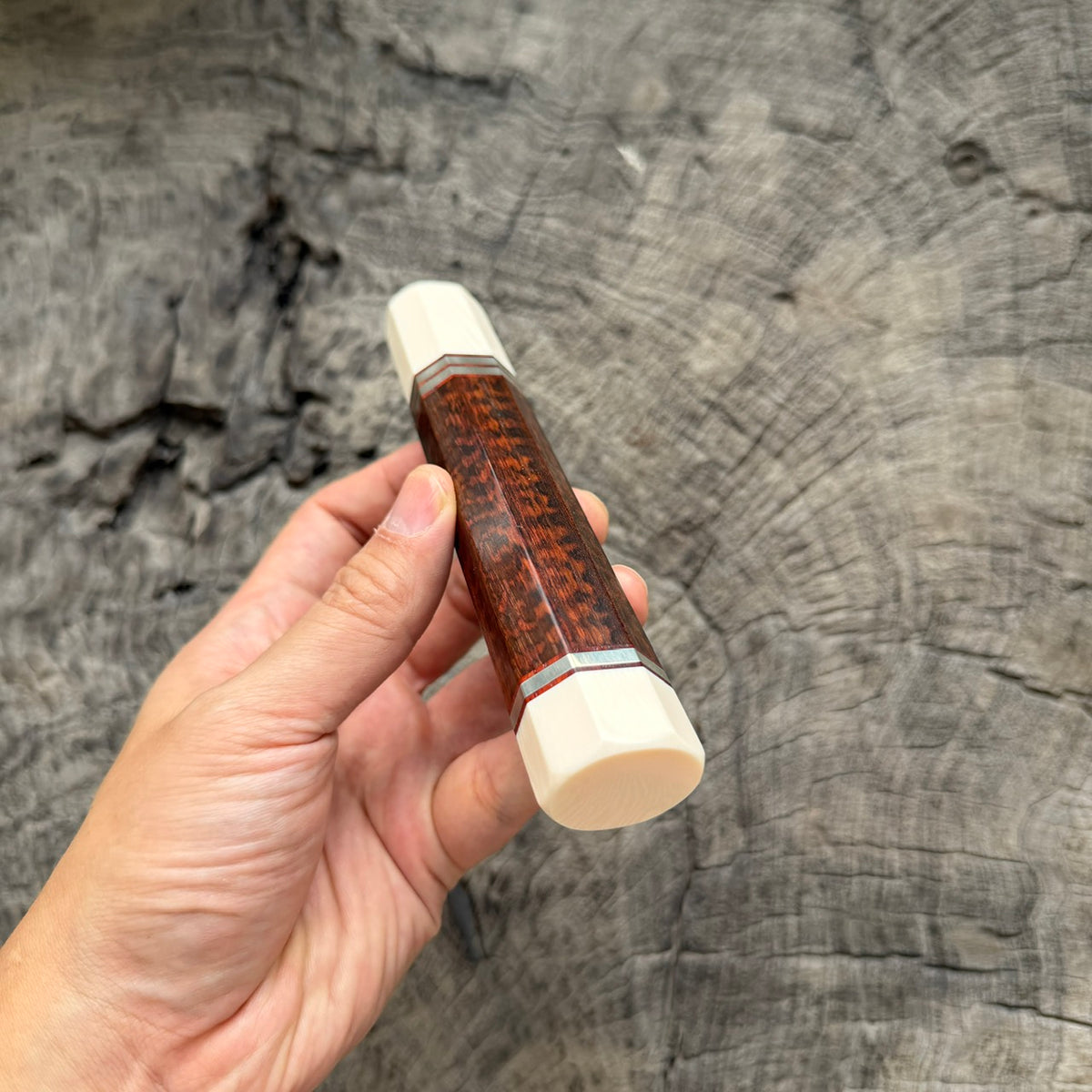 Snake wood Wa handle with White Ferrule, end cap and 3 Nickel and 5 red rings