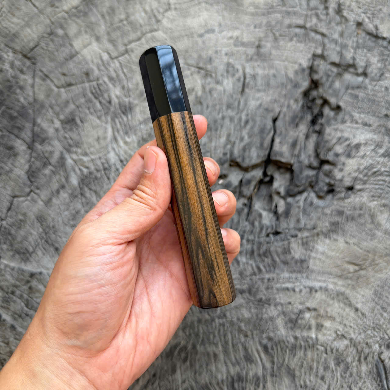 I -11 Black White Ebony Wa handle, Black Horn ferrule, 140mm handle