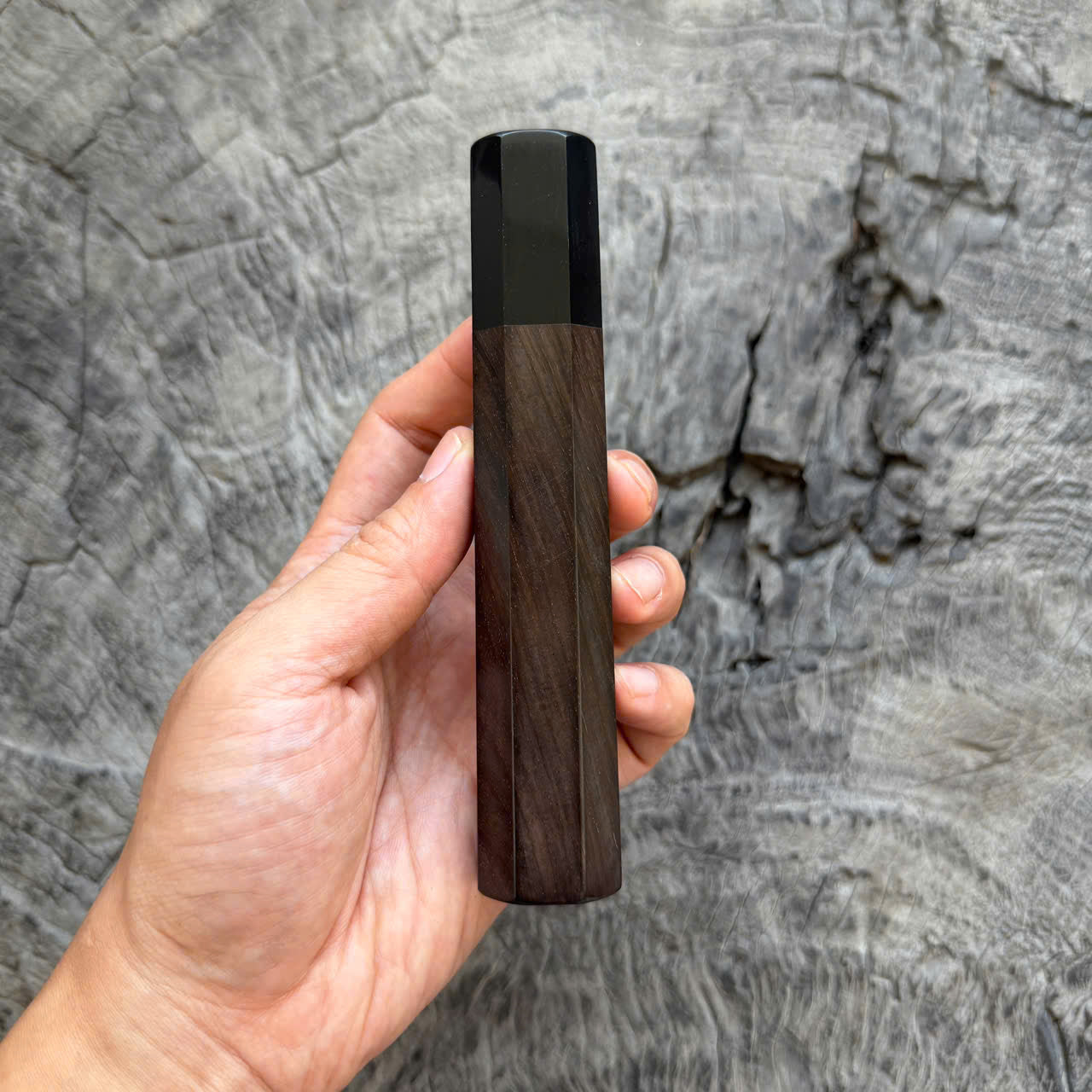 I - 48 Black Siamese Rosewood Wa handle, Black horn Ferrule, 145 mm handle