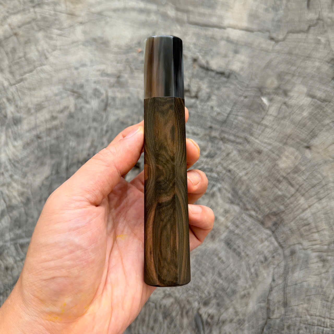 I - Grained Macassar ebony handle, Black White horn ferrule, Slim Shape -  140 mm