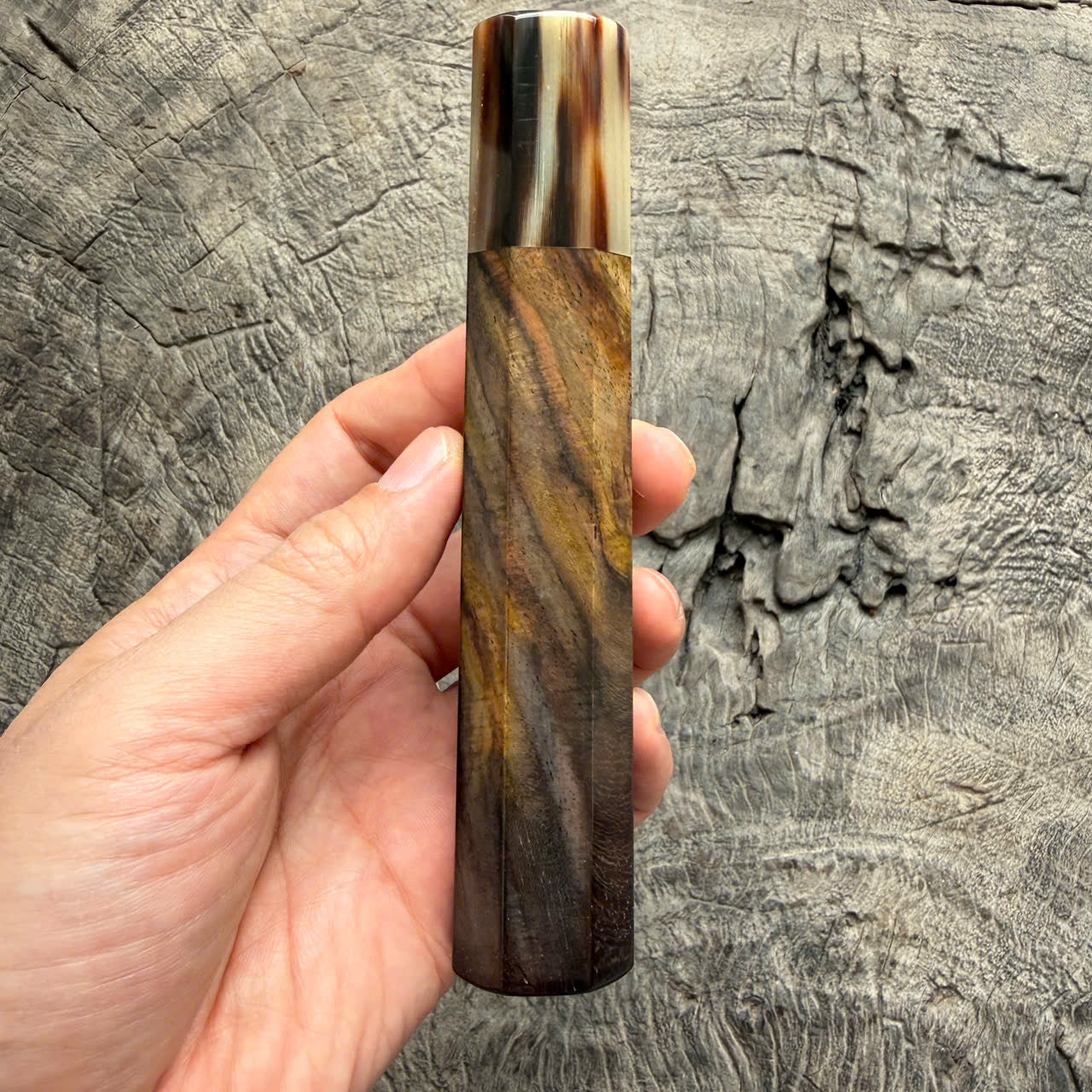 I - 22 Rare Curly Siamese Rosewood Wa handle, Marble Horn ferrule - 145 mm