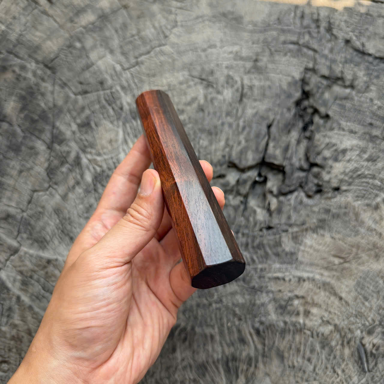 I - 42 Siamese Rosewood Wa handle, Mono, 145 mm handle