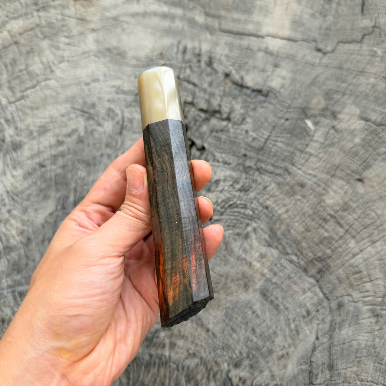I - Live edge Black curly Siamese Rosewood Wa handle, White horn Ferrule, 140mm handle