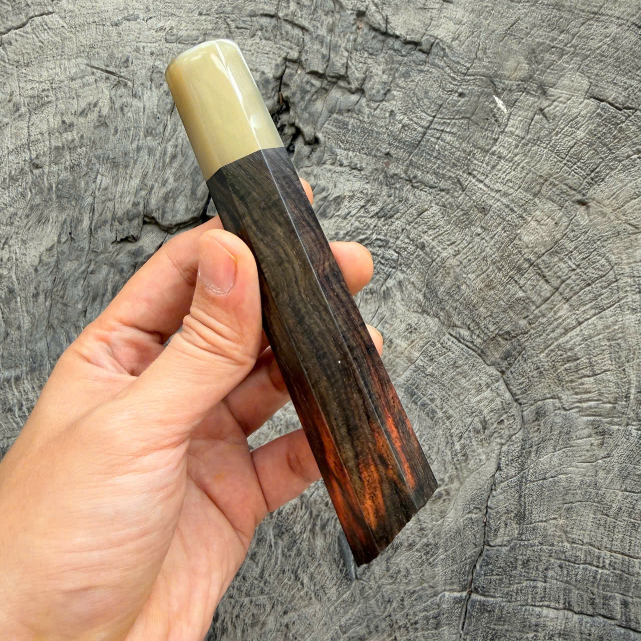 I - Live edge Black curly Siamese Rosewood Wa handle, White horn Ferrule, 140mm handle