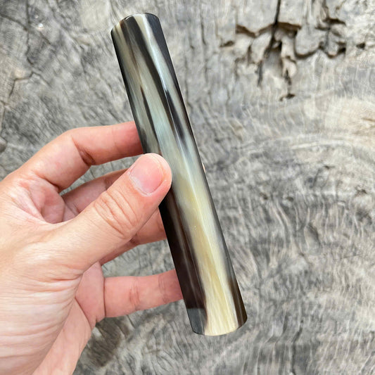 I- Full horn with rare color, Mono, 138 mm