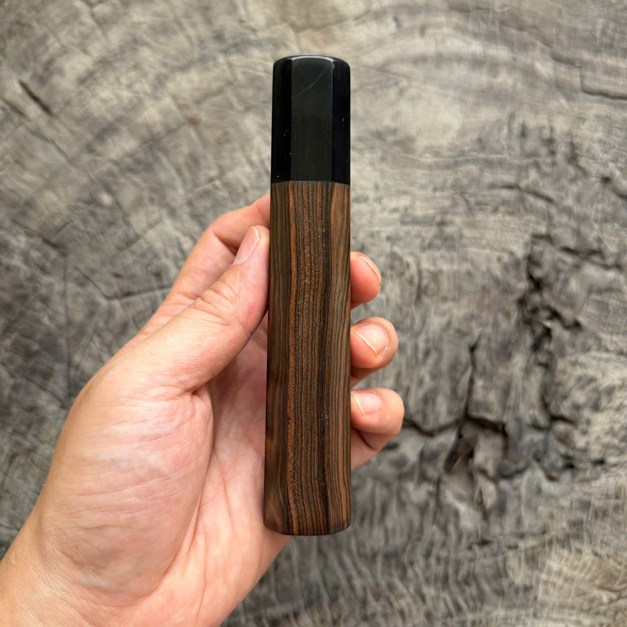 I - 9 Macassar bony Wa handle, Black horn ferrule , 140mm handle