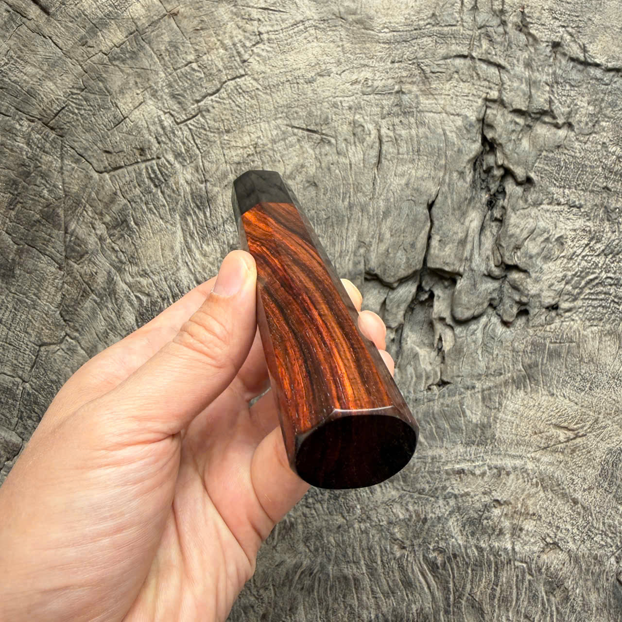 I -23 Tight Grain Siamese Rosewood Wa handle, Black horn Ferrule - 145 mm