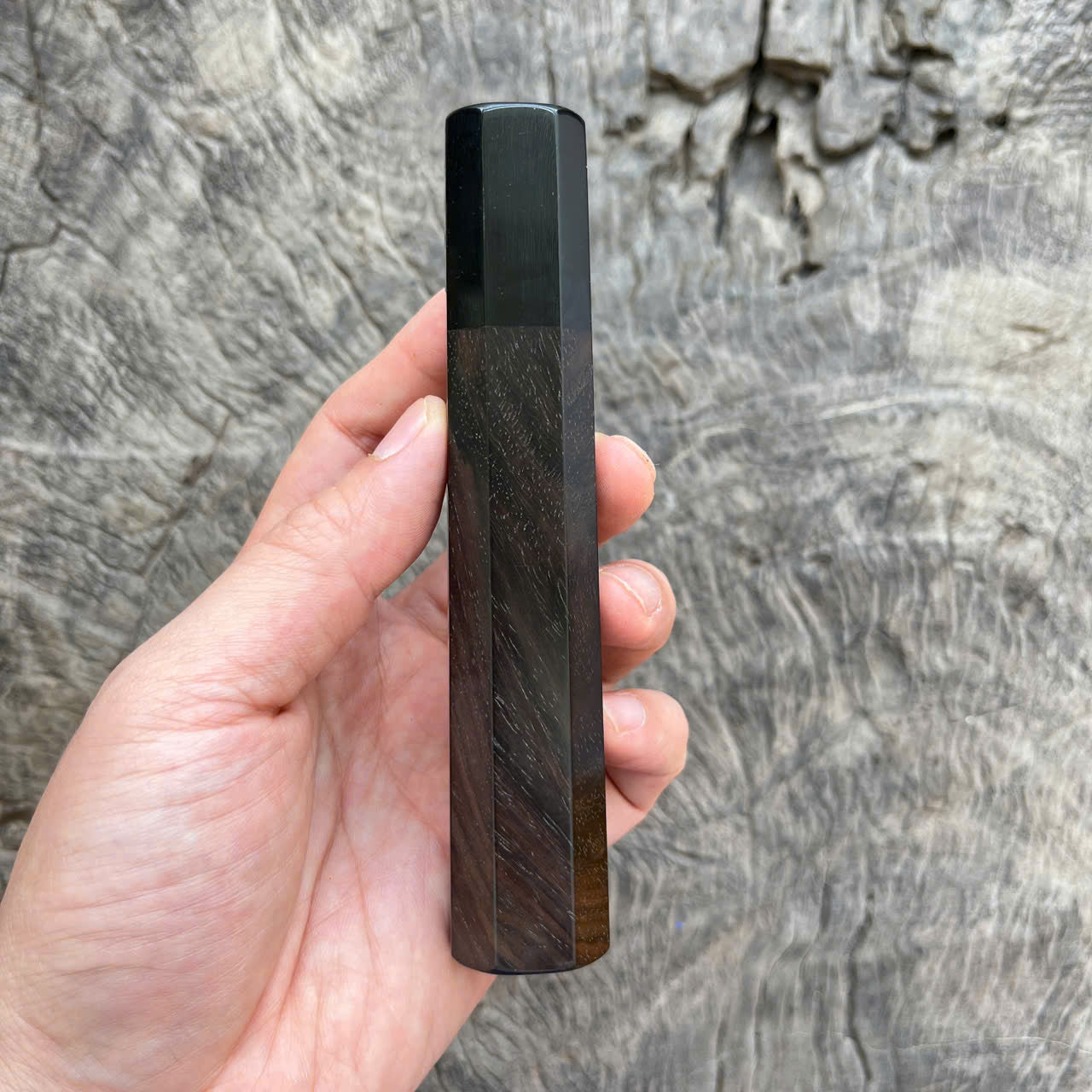 I- 11 Dark Siam Rosewood Wa handle, black horn ferrule - 135mm