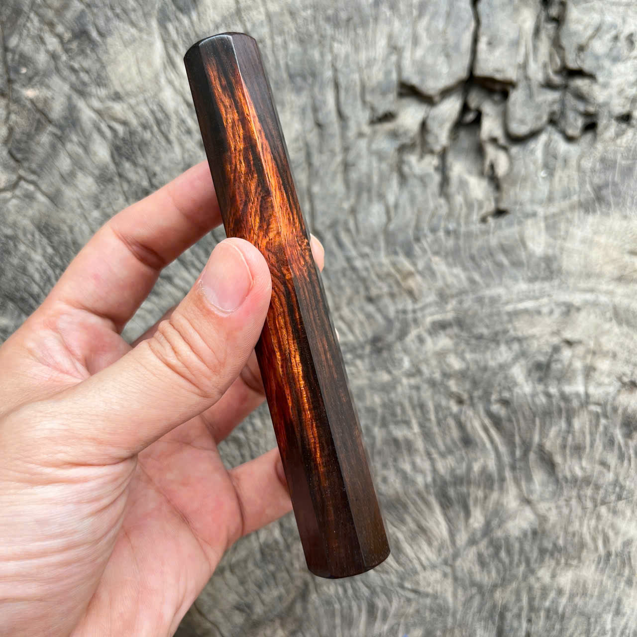 I- 18 Red Black Siam Rosewood Wa handle, Mono, 130 mm