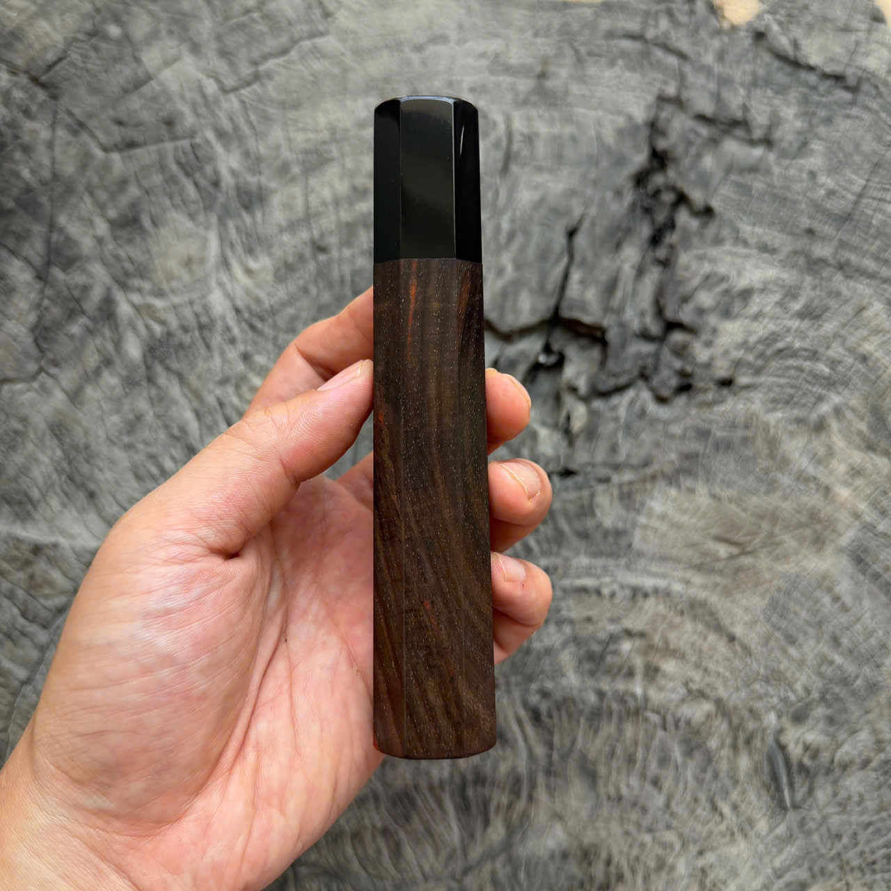 I -7 Curly Black Siamese Rosewood Wa handle, Black horn ferrule, 145 mm handle