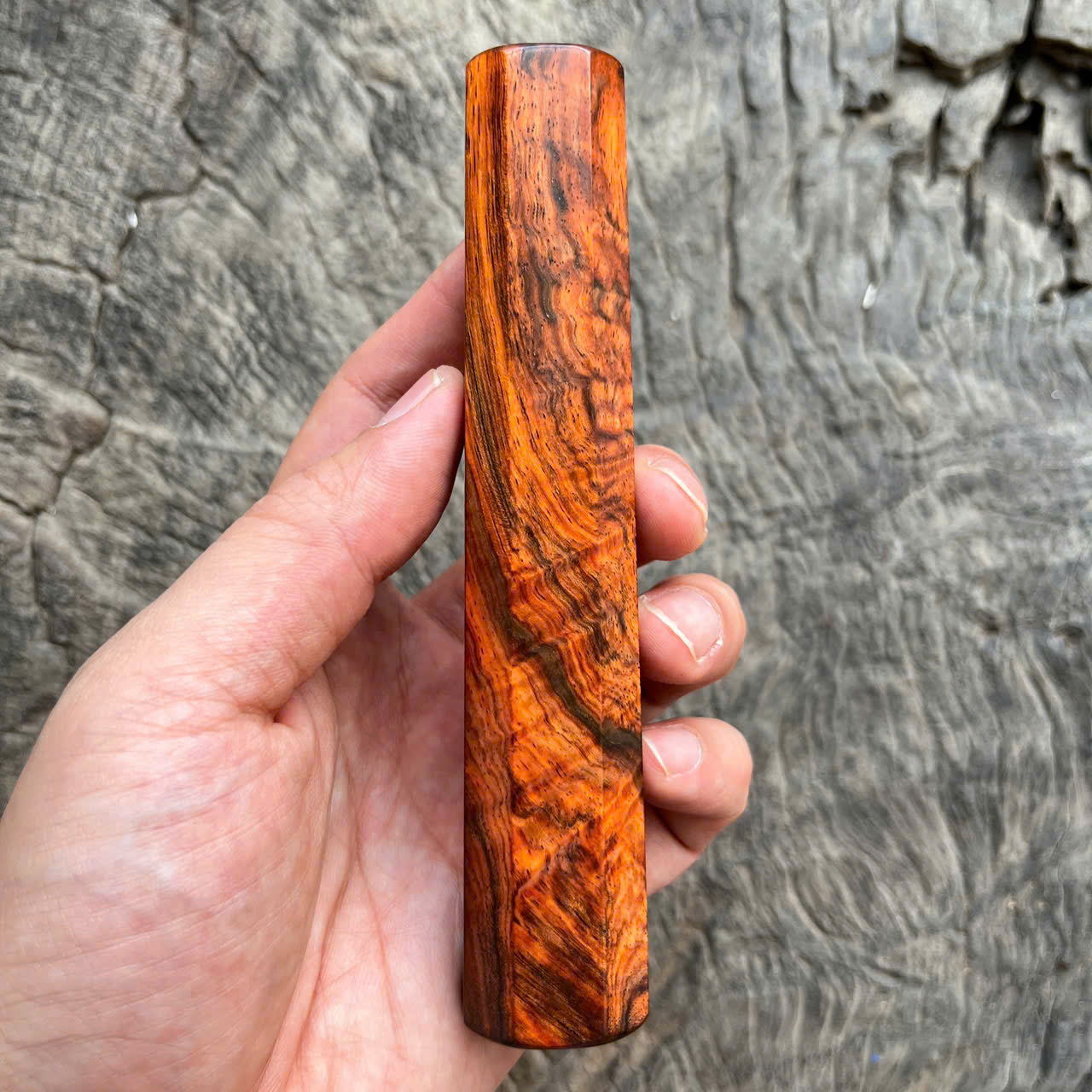 I- 2 Orange Curly Siam Rosewood handle, Mono, 135 mm