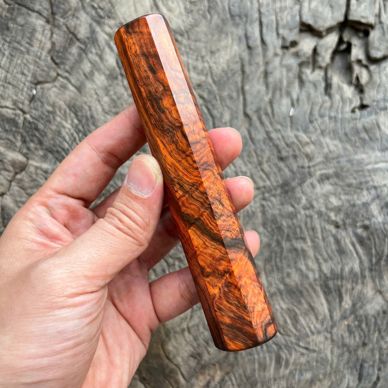 I- 2 Orange Curly Siam Rosewood handle, Mono, 135 mm