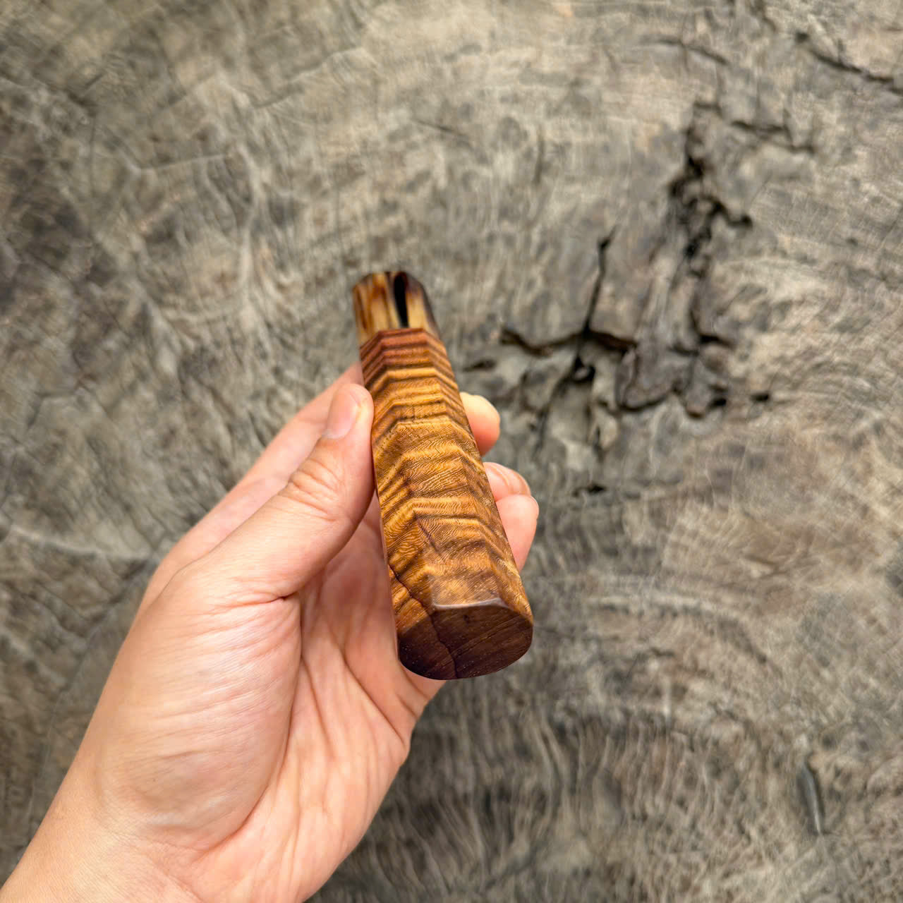 I - Very special Curly Gold Rosewood Wa handle , Marble horn Ferrule , 140mm handle