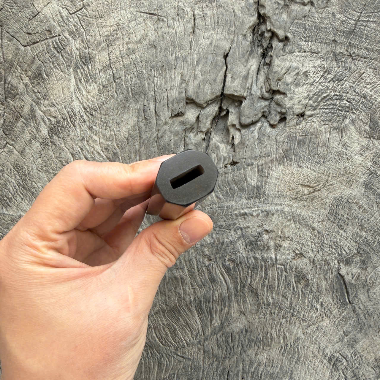 I-  3 Dark Siamese Rosewood Wa handle, Mono - 135mm