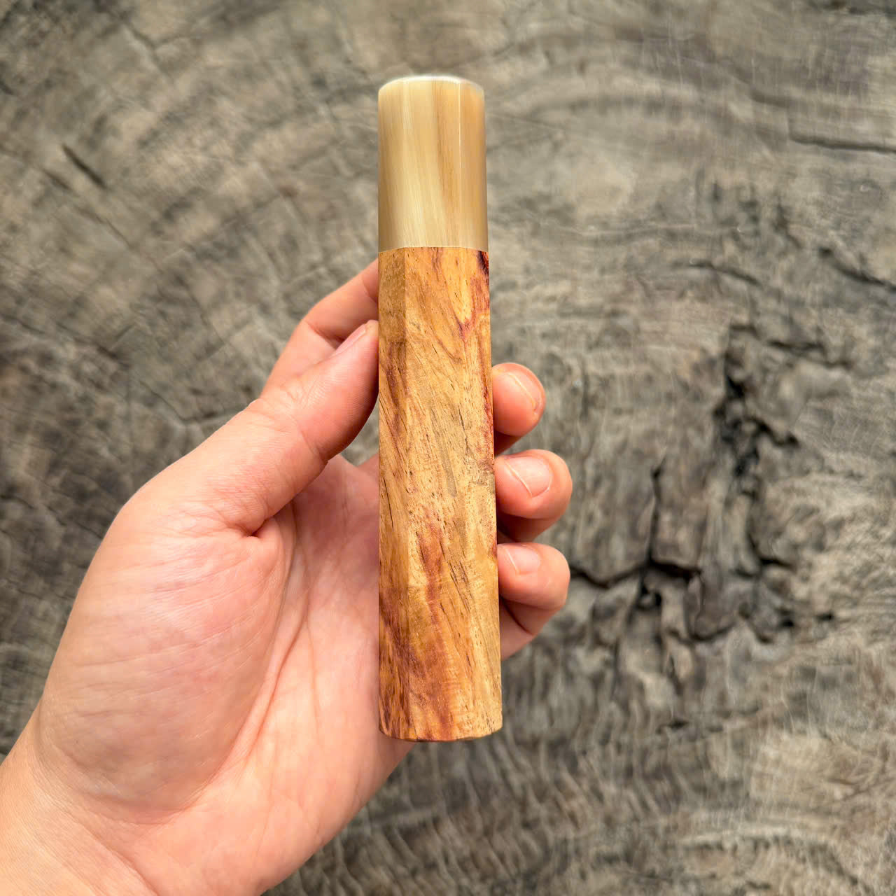 I - Rare Huanghuali wood Wa handle, Two tone Curly, Pure white horn ferrule, 140 mm handl