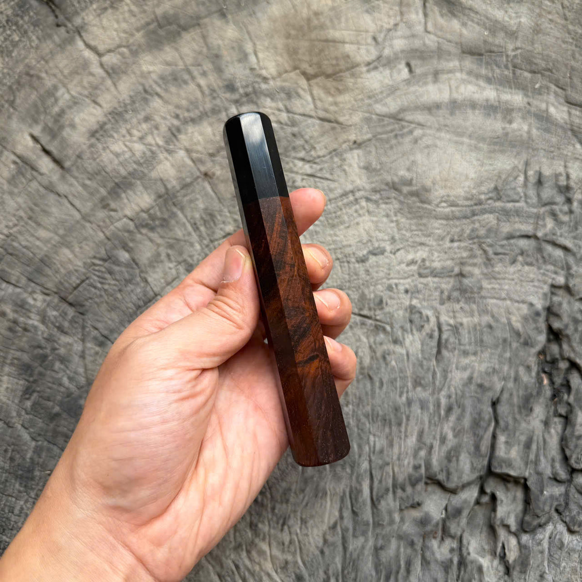 I- 69 Siamese Rosewood Wa handle, Black Horn Ferrule, 135mm handle