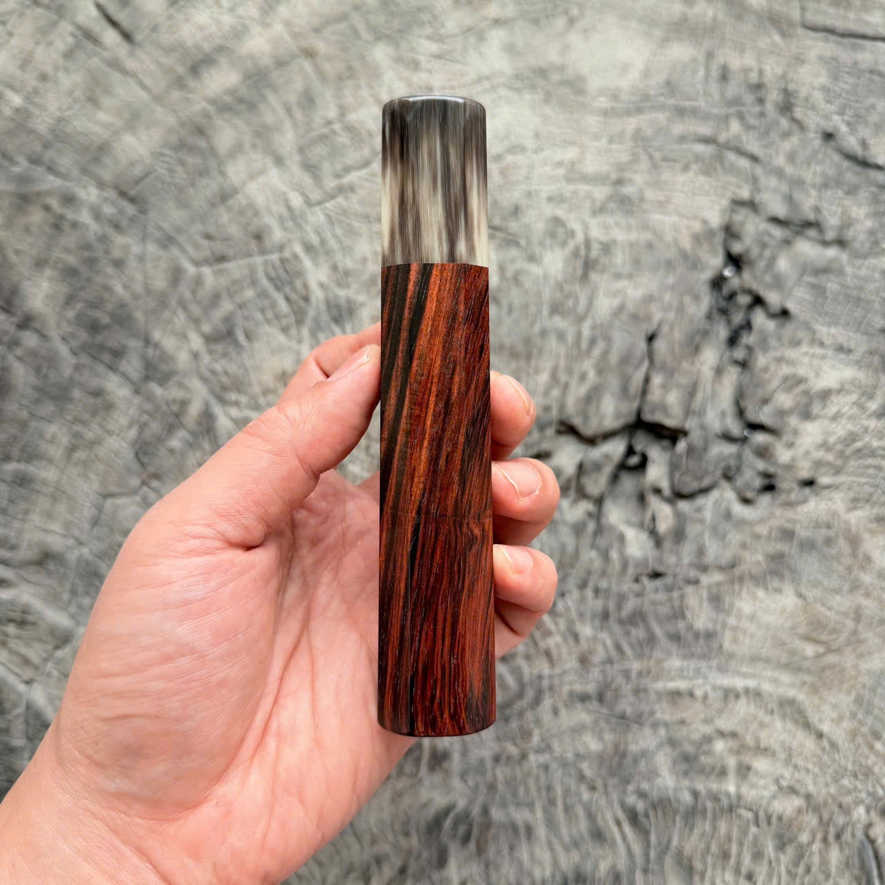 I -19 Black Red Siamese Rosewood Wa handle, Black white horn Ferrule , 140mm handle